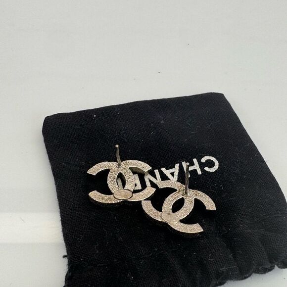 Chanel CC Enamel Glitter Silver Tone Stud Earrings - Picture 9 of 10